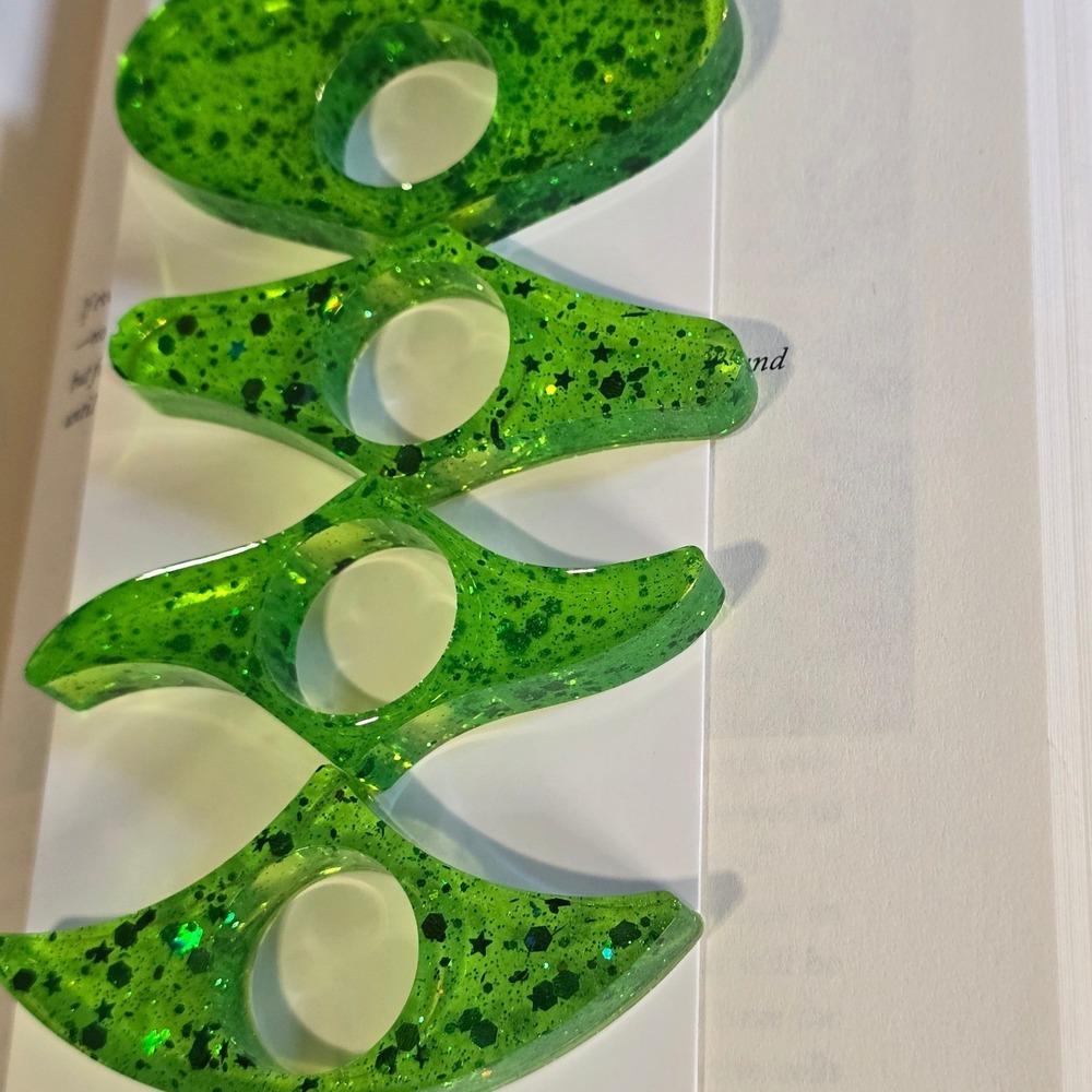 Set of 4 Handmade Resin Book Page Holder Rings Cottagecore Fairycore Reader Gift - Picture 5 of 6